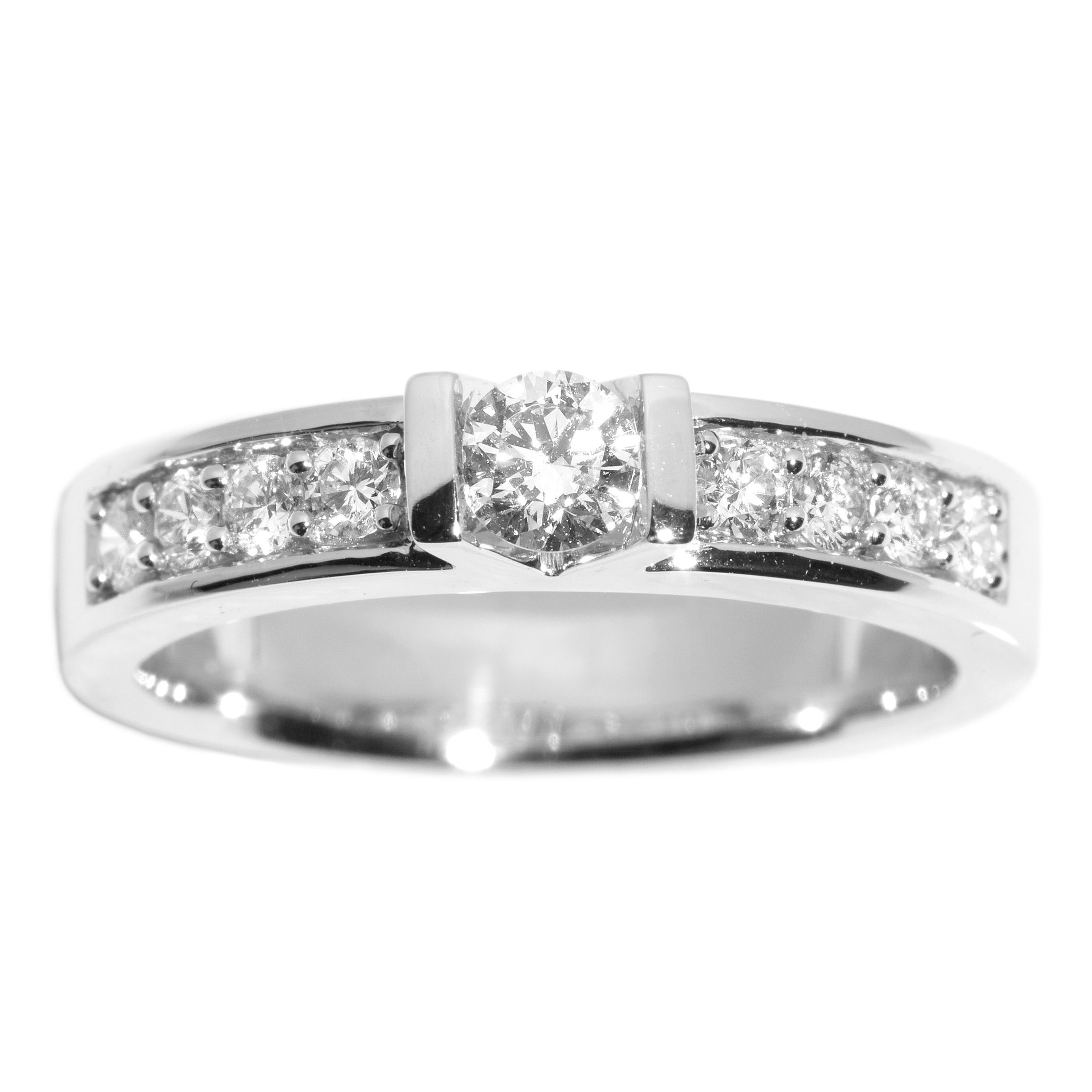 Diamantring i 18K guld, 19.0