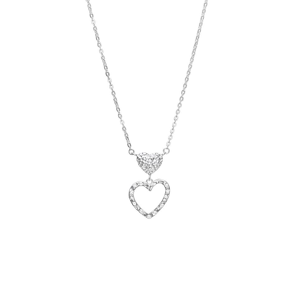 Halsband i äkta silver med hjärtan